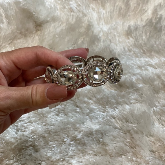 Rhinestone bracelet NWT - Picture 3 of 4